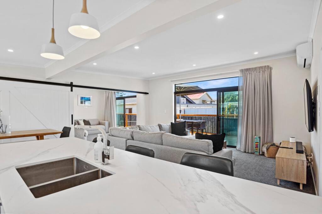 Villa Leisure On Leo Waihi Esterno foto